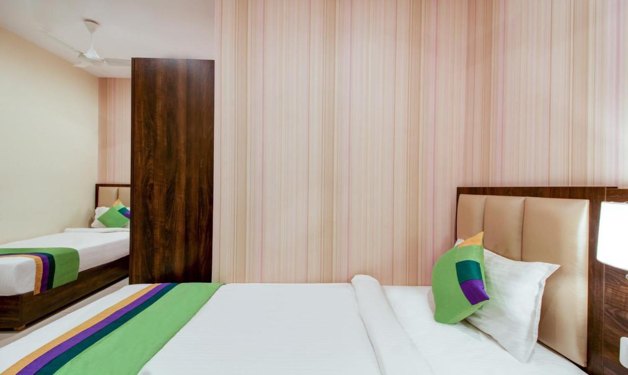 Hotel Treebo Trend Sindhura Grand Hyderabad Exterior foto