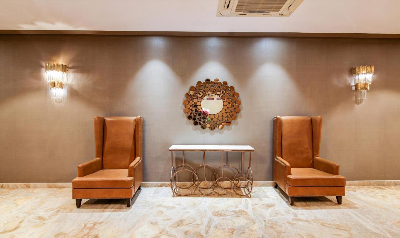 Hotel Treebo Trend Sindhura Grand Hyderabad Exterior foto